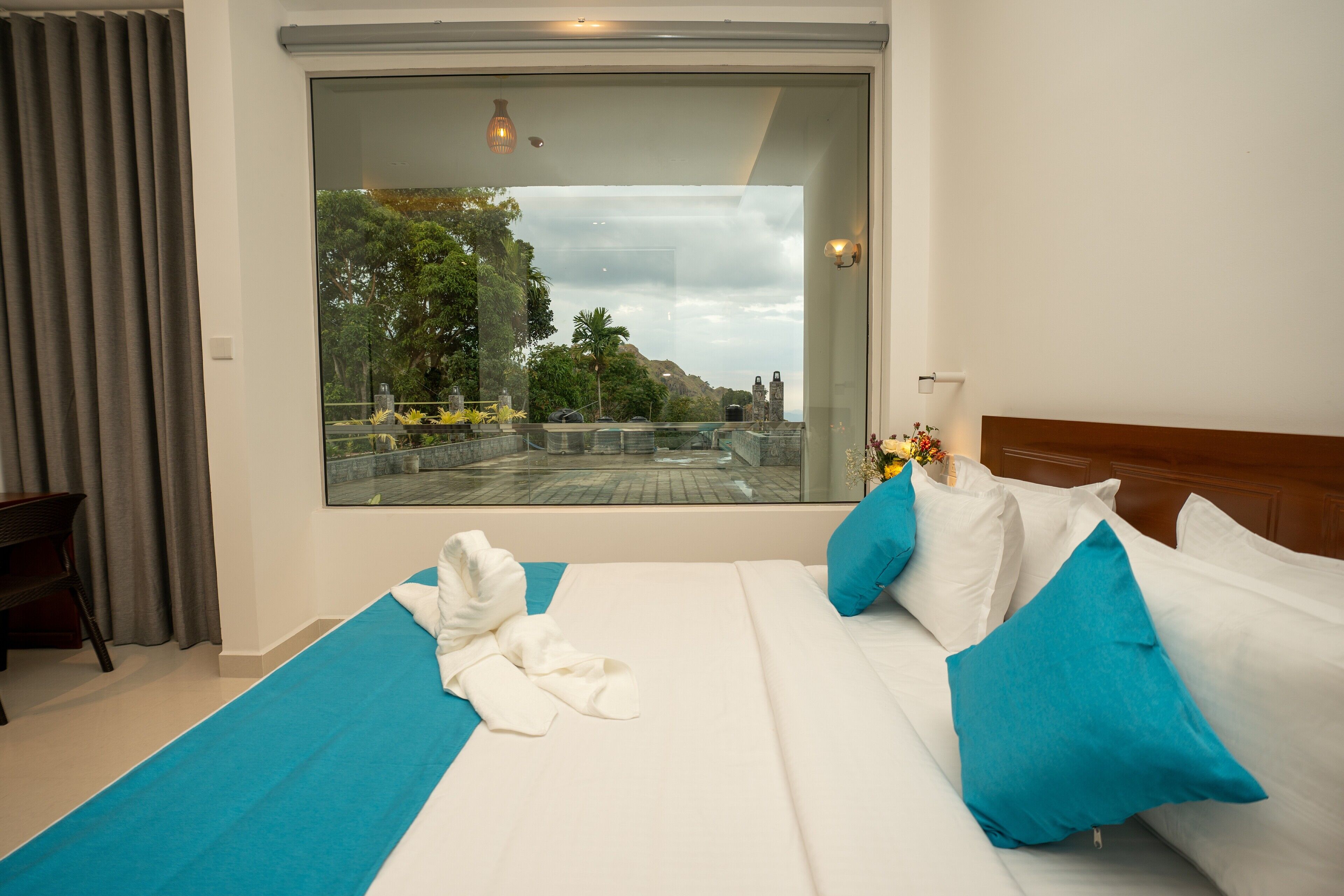 Deluxe Double Room, 1 Double Bed, Balcony, Hill View | Desk, laptop workspace, free WiFi
