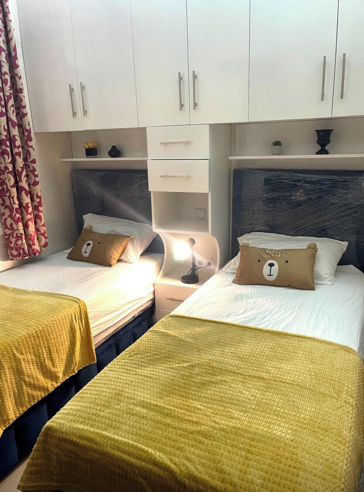 2 chambres, fer et planche à repasser, accès Internet, draps fournis