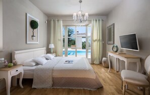 4 bedrooms, iron/ironing board, travel cot, free WiFi