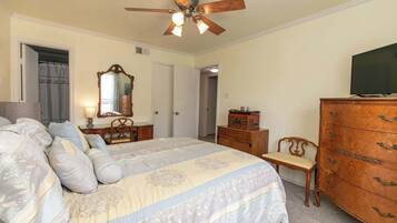 2 habitaciones, tabla de planchar con plancha, cuna de viaje y wifi