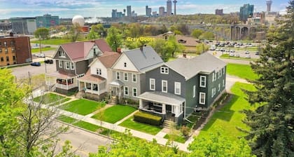 Gray Goose - Close to Falls & Casino