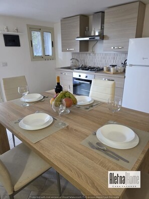 Microonde, forno, piano cottura