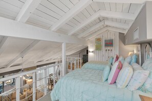 4 habitaciones, tabla de planchar con plancha, wifi y ropa de cama 