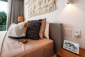 1 bedroom, in-room safe, desk, iron/ironing board