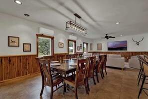 Dining - Pool+Hot-Tub, Pickleball-Whiskey & Wine Room (Johnson City)