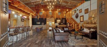 Pool+Hot-Tub, Pickleball-Whiskey & Wine Room