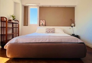 1 bedroom, iron/ironing board, Internet, bed sheets