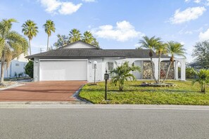 Exterior - Relax Gateway• Near IMG•  Private Pool and Beach (Bradenton)