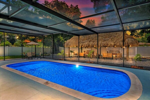 Outdoor pool, a heated pool - Private Resort Mini-Golf, Pickleball & Heated Pool (Bradenton)