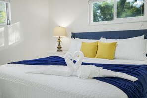 3 bedrooms, desk, iron/ironing board, travel cot