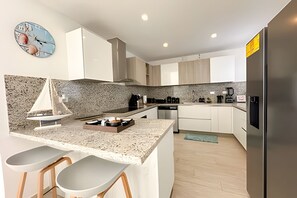 Fridge, microwave, oven, dishwasher