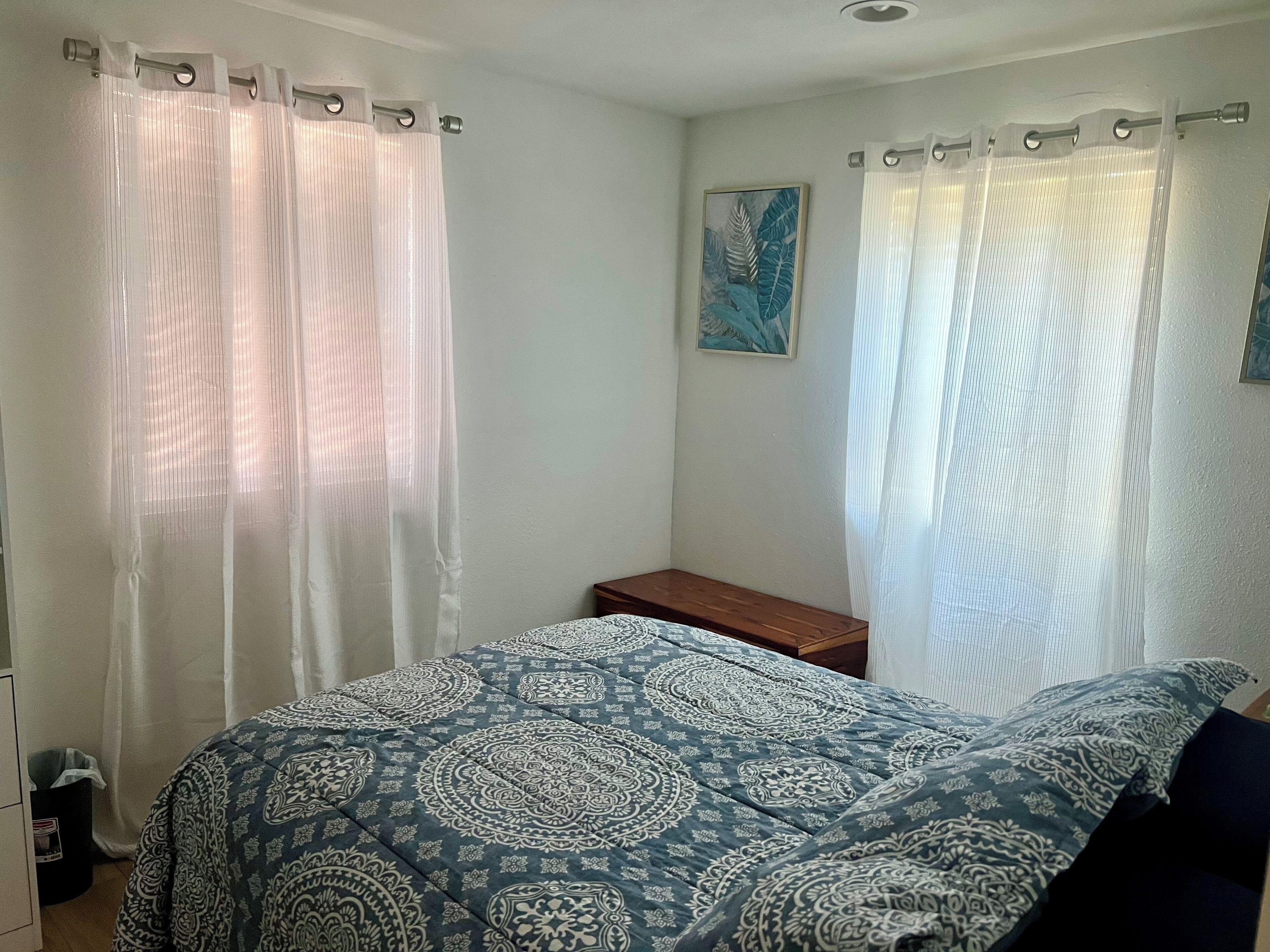 1 dormitorio, tabla de planchar con plancha, wifi gratis y ropa de cama