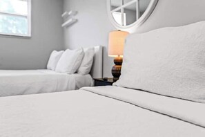 4 bedrooms, bed sheets