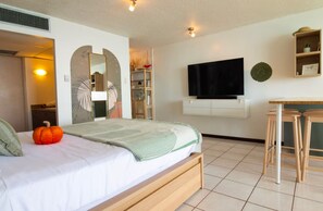 1 bedroom, iron/ironing board, WiFi, bed sheets