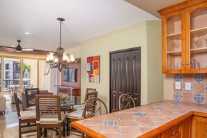 Dining - Cabo: MARLIN SEASON WEEK IN CABO SAN LUCAS! FEB 14 TO 21, 2026 PENTHOUSE SUITE. (Cabo San Lucas)