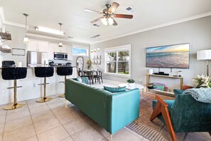 Smart TV, stereo, offices