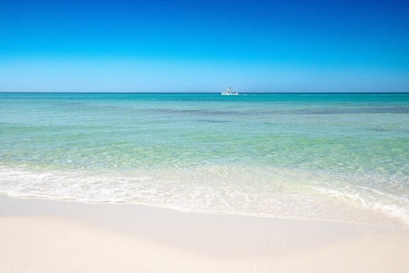 Beach - 2 minutes to Beach | Golf Cart | Pool | Air Hockey (Miramar Beach)