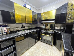 Fridge, microwave, oven, stovetop