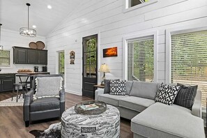 Unclassified image, 4 of 22, button