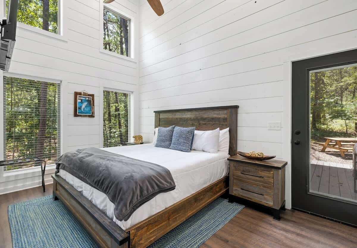 1 slaapkamer, een strijkplank/strijkijzer, gratis wifi, beddengoed