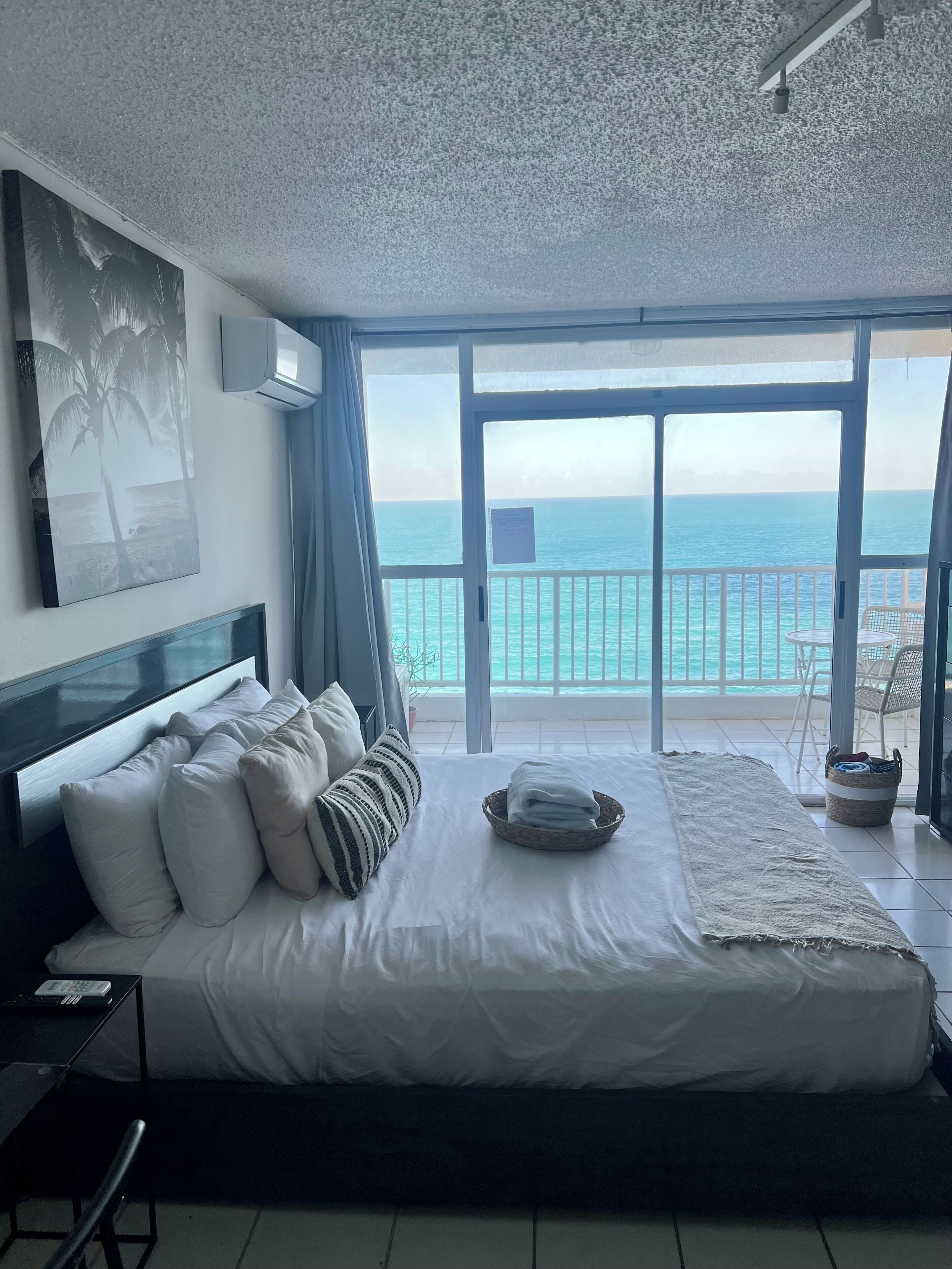 1 chambre, fer et planche à repasser, Wi-Fi gratuit, draps fournis