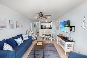 Smart TV, music library, video library - Ocean Pier 4 Oceanview condo (North Myrtle Beach)