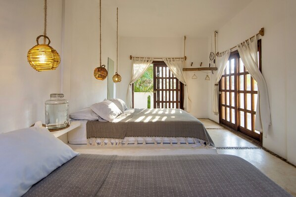 6 chambres, fer et planche à repasser, Wi-Fi, draps fournis