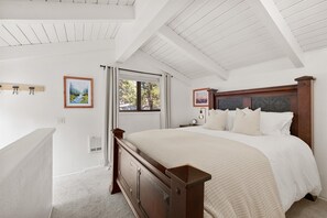 3 makuuhuonetta, silitysrauta/-lauta, internet, vuodevaatteet