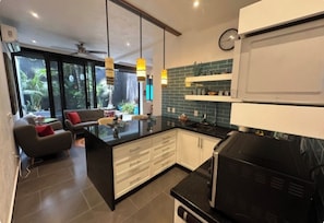 Apartament Deluxe, pati | Cuina privada