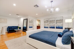 5 室のベッドルーム、デスク、旅行用ベビーベッド、WiFi (無料)