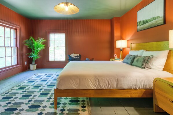 3 عدّة غرف نوم وسرير سفر وواي فاي مجانًا وملاءات أسرّة