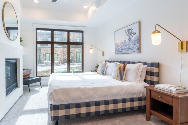 2 bedrooms, iron/ironing board, travel cot, free WiFi