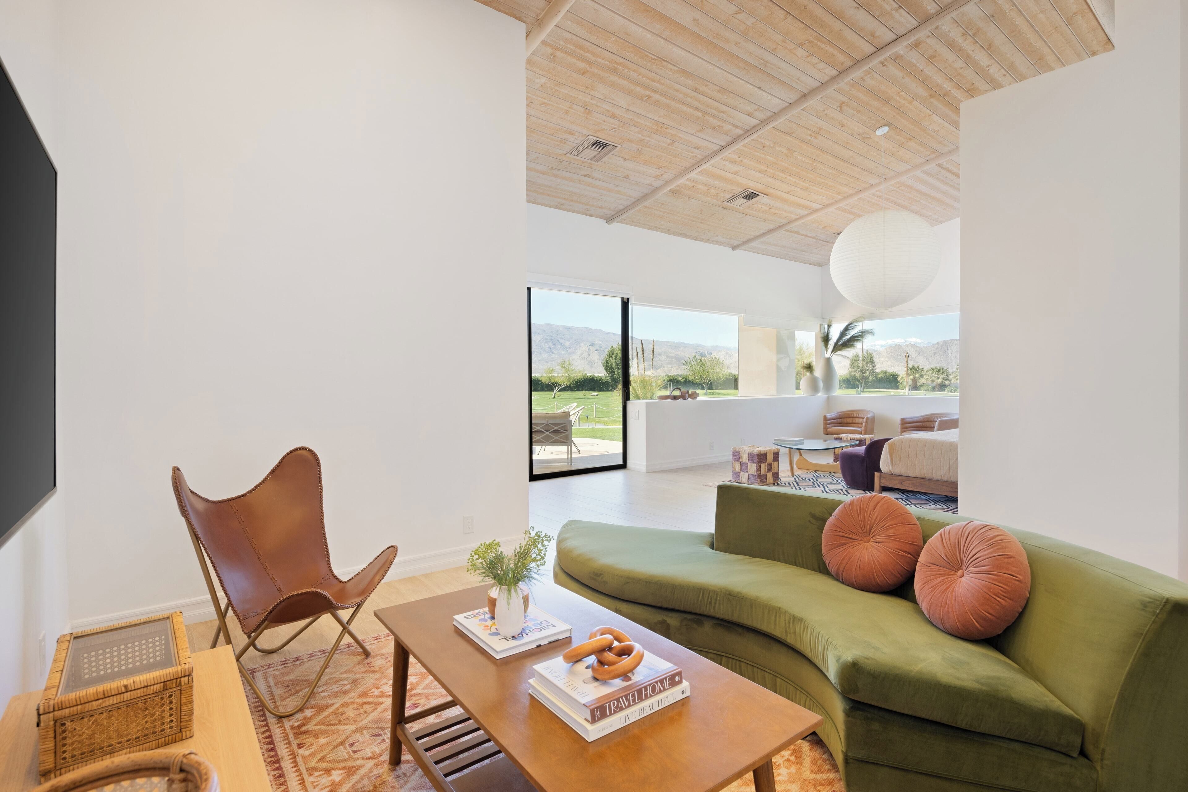 Smart TV, ping pong, offices