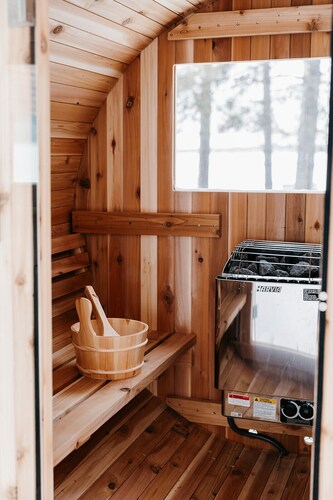 Lovely Tiny-House Cabin on Crosslake + Sauna + Bonfire + Scenic Views
