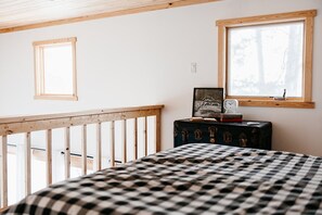 1 bedroom, free WiFi, bed sheets - Lovely Tiny-House Cabin on Crosslake + Sauna + Bonfire + Scenic Views (Crosslake)