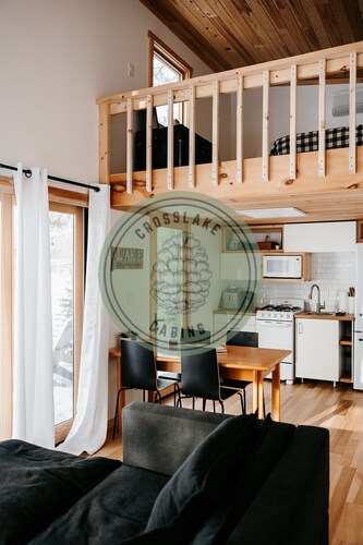 Lovely Tiny-House Cabin on Crosslake + Sauna + Bonfire + Scenic Views