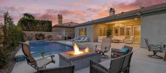 Gated Terra Lago Escape with Private Pool, Hot Tub, Outdoor Kitchen and Lounge