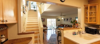 Charming 4BD3BA - BART - Gameroom - Gazebo - Fenced Yard - Walk to Grocery