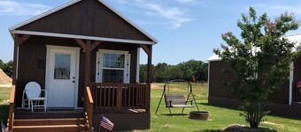 Dinosaur Valley RV Park Cabin 5