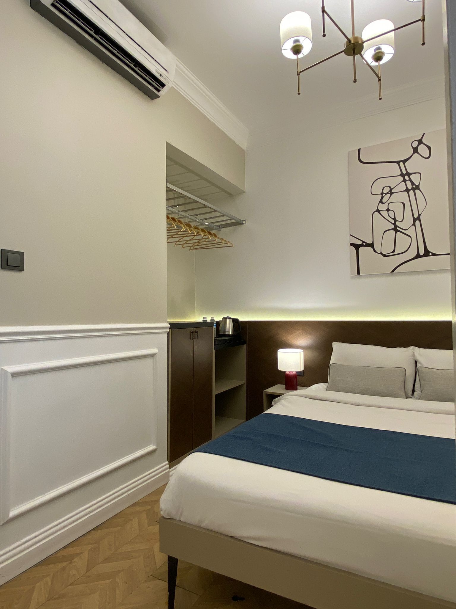 Standard Triple Room | Desk, laptop workspace, free WiFi