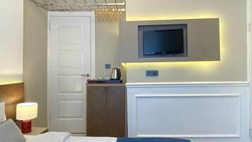 Habitación doble estándar | Escritorio, espacio para trabajar con laptop y wifi gratis