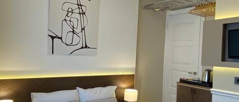 標準雙人房 | 書桌、手提電腦工作空間、免費 Wi-Fi