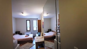 Studio, Multiple Bedrooms, Accessible, Smoking | 1 bedroom