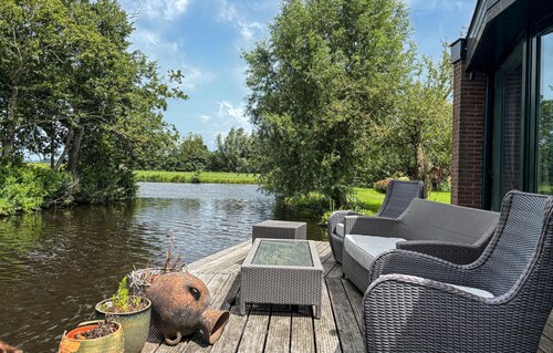 Amazing home in Stolwijk with house sea view