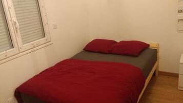 1 chambre, bureau, fer et planche Ă repasser, Wi-Fi gratuit