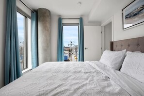 2 bedrooms, desk, iron/ironing board, WiFi