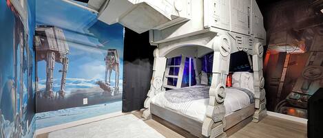 9 Schlafzimmer, Bügeleisen/Bügelbrett, Reisekinderbett, kostenloses WLAN