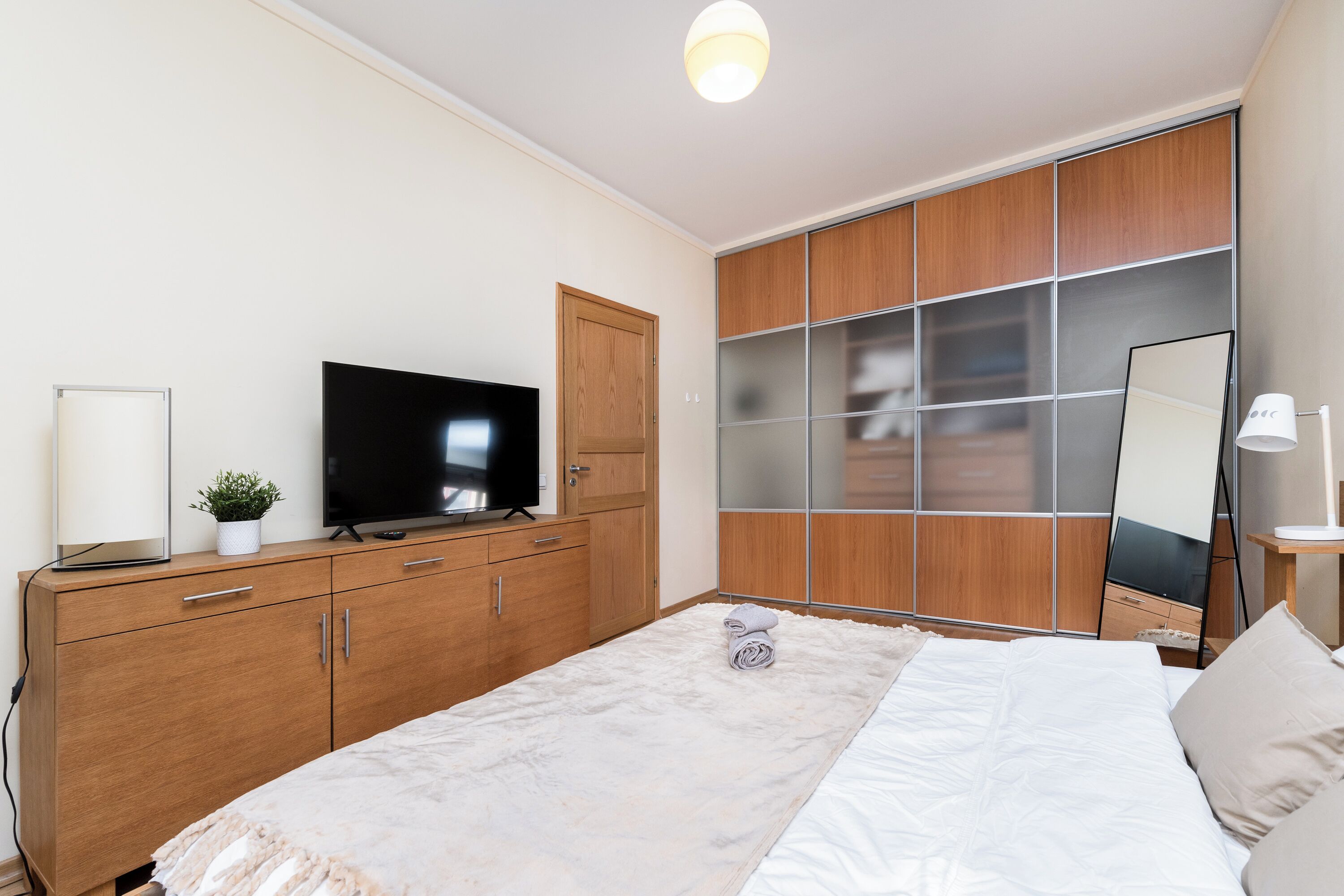 1 bedroom, iron/ironing board, WiFi, bed sheets