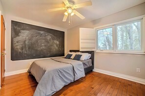 6 bedrooms, bed sheets