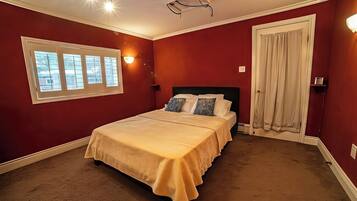 6 bedrooms, bed sheets